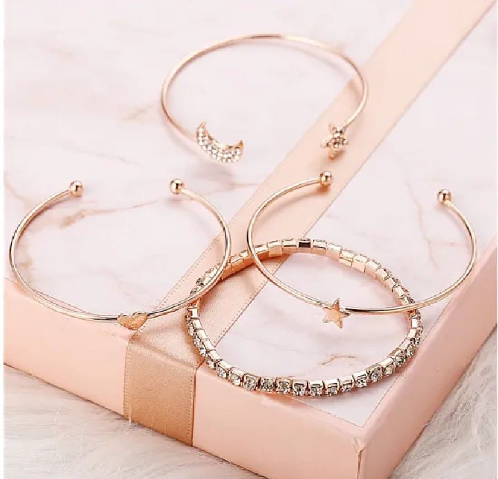 4PCS Set Open Bangle Delicate Star Moon Crystal Bracelet For Women Charm Jewelry Gifts